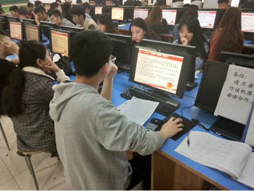 计算机工程系开展“四进四信我先行,共筑青春中国梦”主题团课活动(郭素萍修改)149.png 计算机工程系开展“四进四信我先行,共筑青春中国梦”主题团课活动(郭素萍修改)149.png